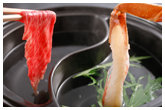 但馬牛に松葉がに、二つの味を楽しんでね。